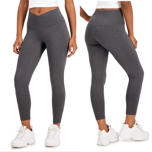 On Repeat Crossover-Waist 7/8th Length Legging Sz M - Picture 1 of 6